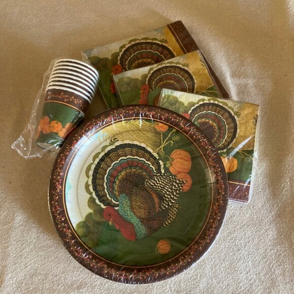 Thanksgiving Bundle Plates, Napkins & Cups - Picture 16 of 16